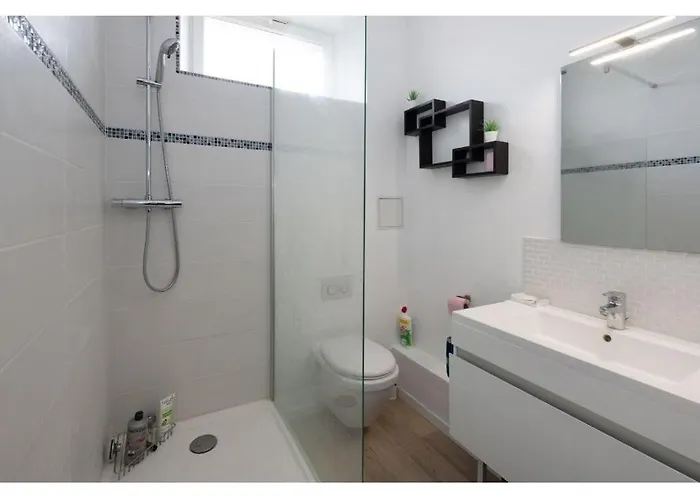 T3 Meuble Et Equipe Proximite De La Gare Appartement Valence (Drome)