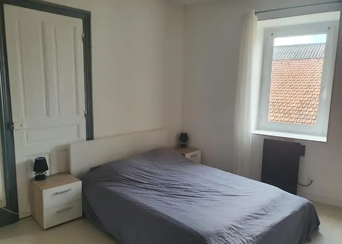 Appartement T3 Meuble Et Equipe Proximite De La Gare *